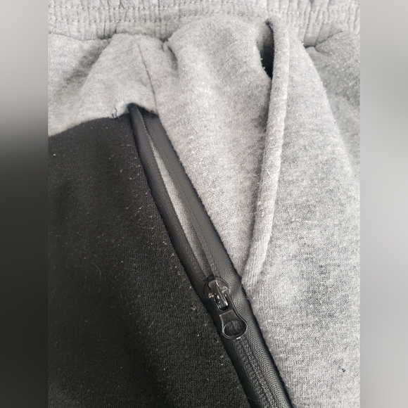 Ultra Performance Fleece Active Joggers for Men - Picture 3 of 4